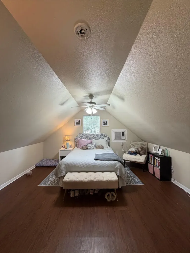 5212 Duval Street Austin TX 78751