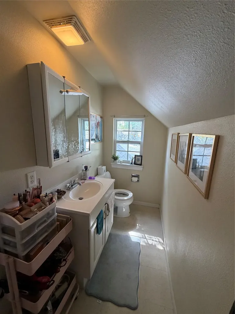 5212 Duval Street Austin TX 78751