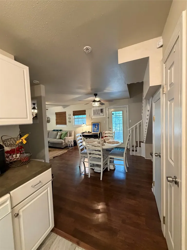 5212 Duval Street Austin TX 78751