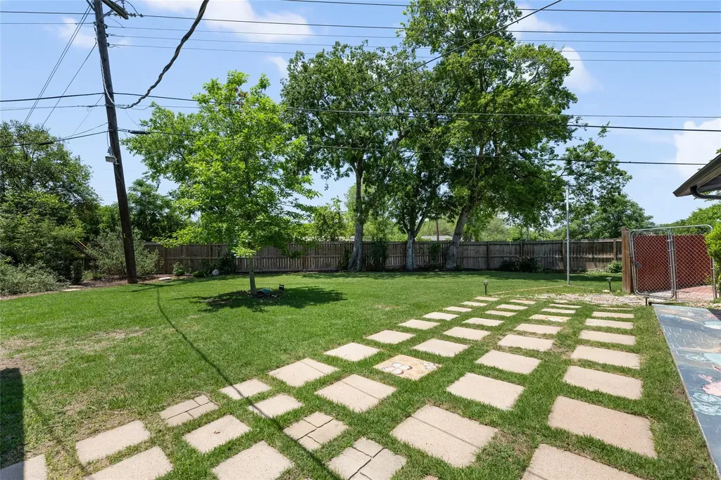 8500 Woodstone Drive Austin TX 78757