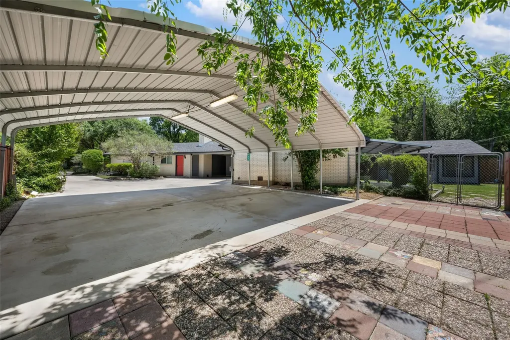 8500 Woodstone Drive Austin TX 78757
