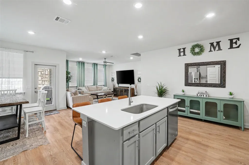 213 Florenz Lane Georgetown TX 78628