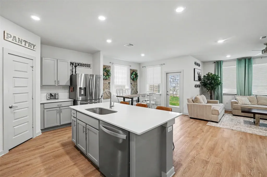 213 Florenz Lane Georgetown TX 78628