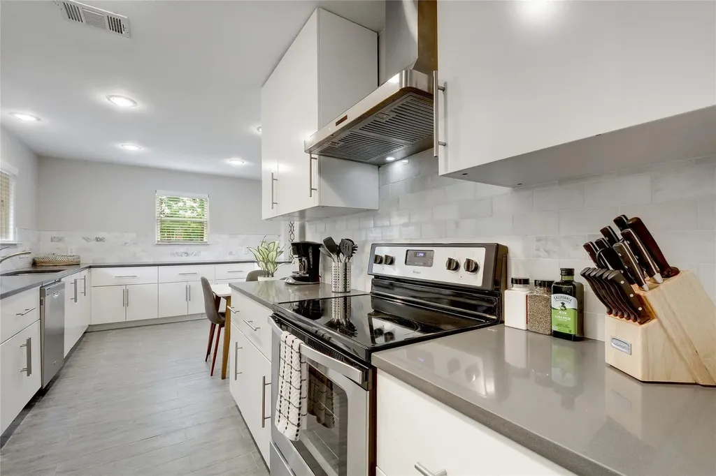 1141 Berger Street Austin TX 78721