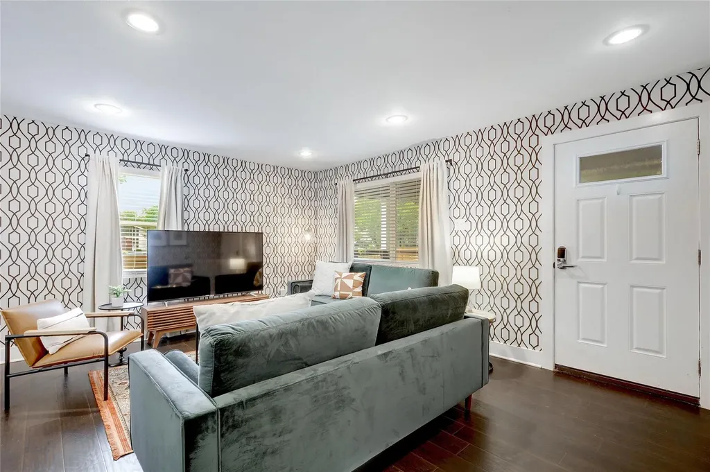 1141 Berger Street Austin TX 78721