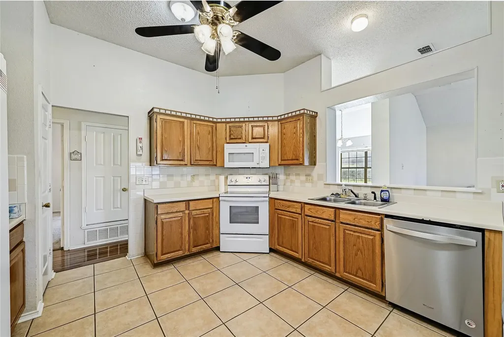 200 Shawnee Trail Harker Heights TX 76548