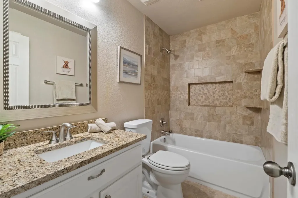 1020 Portchester Castle Path Pflugerville TX 78660