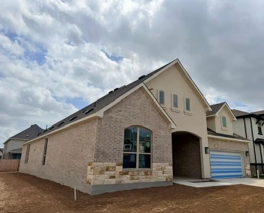 924 Old Garden Road Leander TX 78641