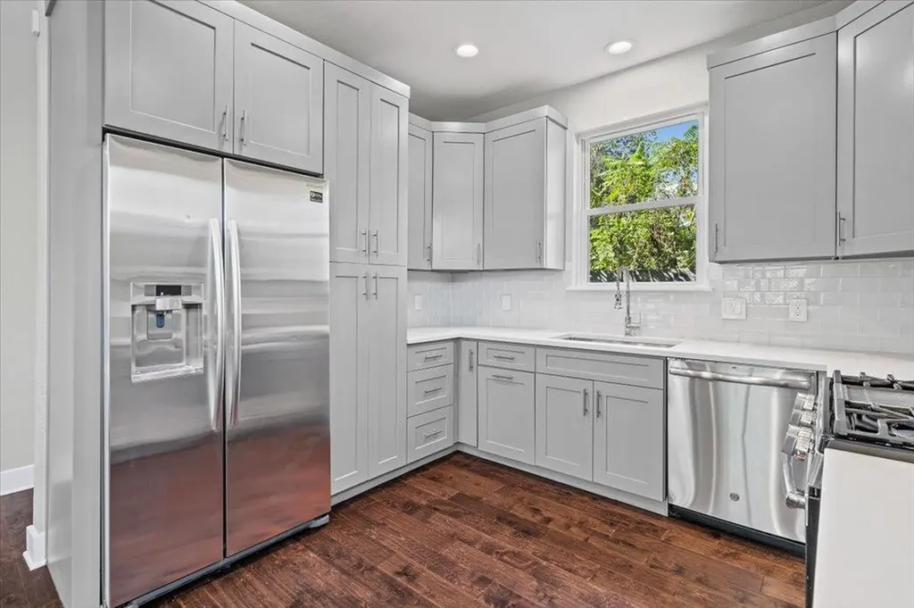 706 Short Kemp Street Austin TX 78741