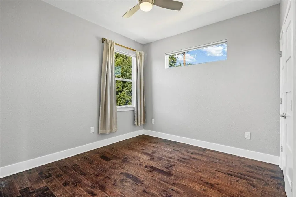 706 Short Kemp Street Austin TX 78741