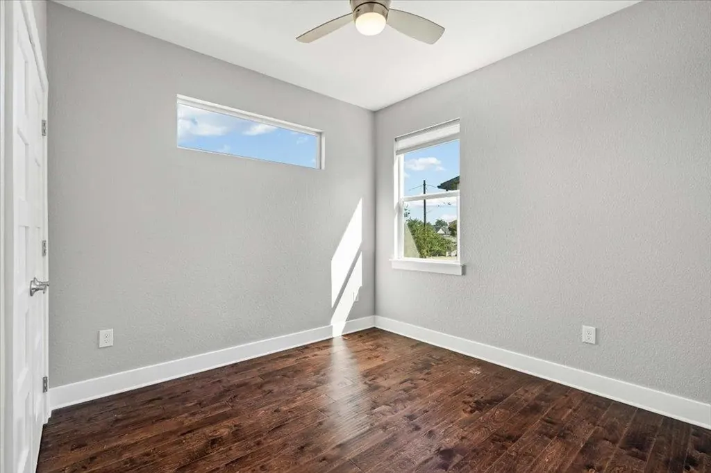 706 Short Kemp Street Austin TX 78741