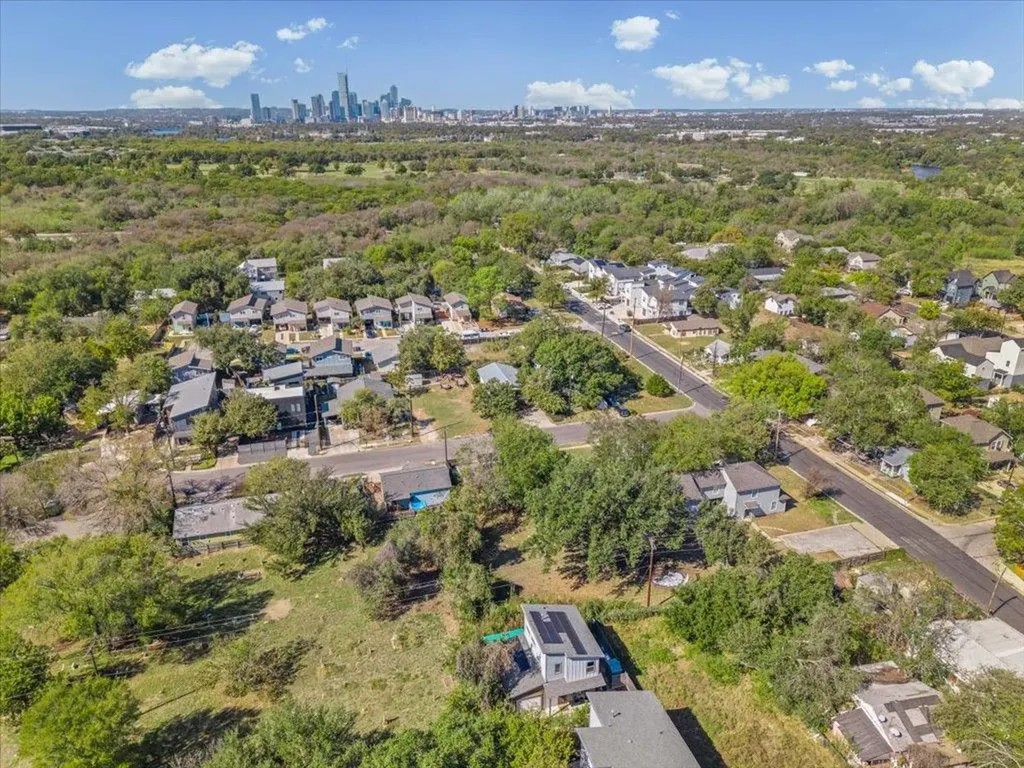 706 Short Kemp Street Austin TX 78741