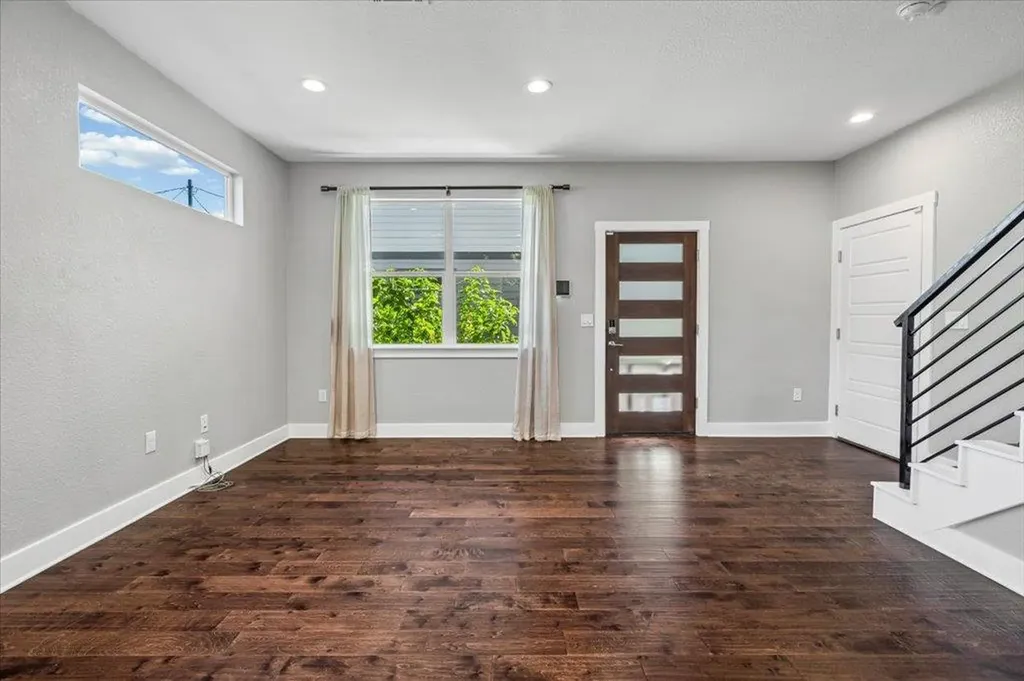 706 Short Kemp Street Austin TX 78741