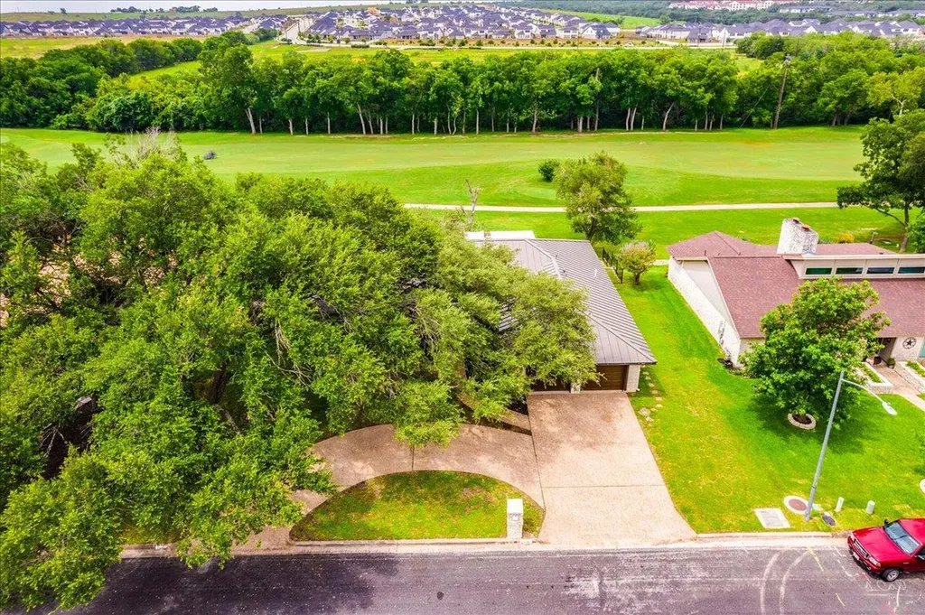 11146 Pinehurst Drive Austin TX 78747