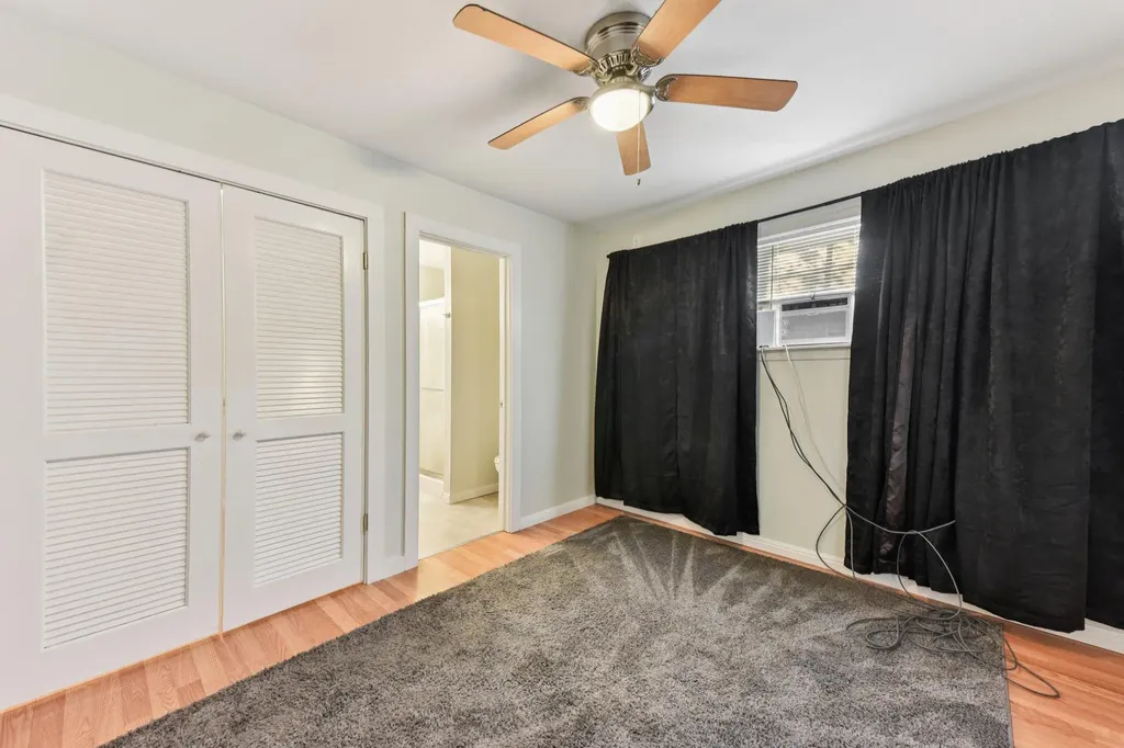 1777 Fox Lane Lockhart TX 78644