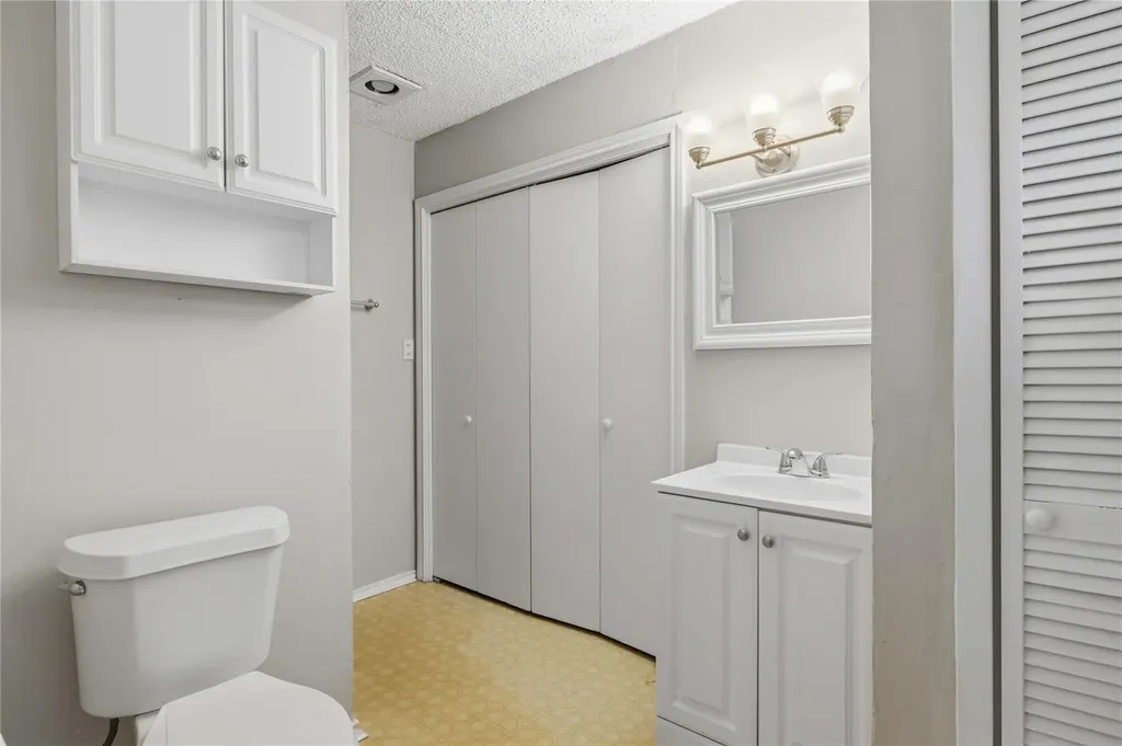 3305 Dolphin Drive Austin TX 78704