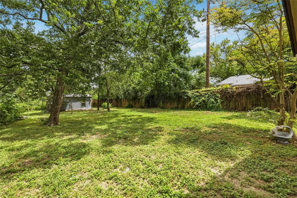 3305 Dolphin Drive Austin TX 78704