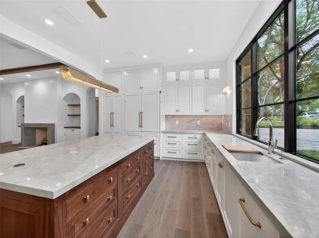 5 Scott Crescent Austin TX 78703