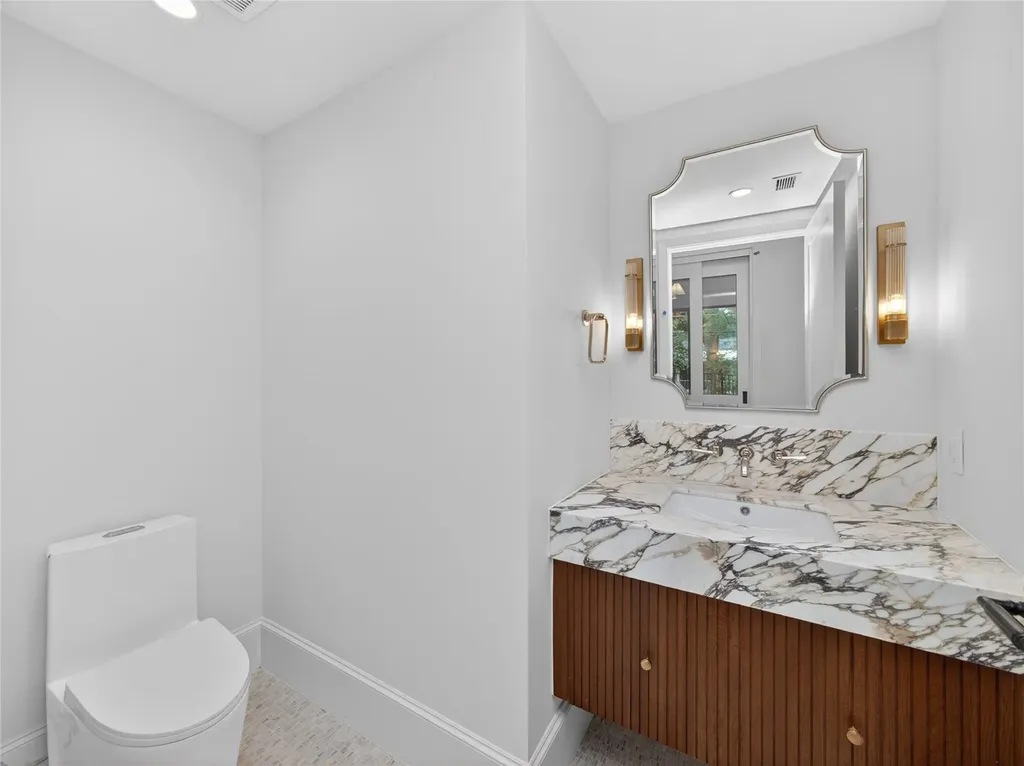5 Scott Crescent Austin TX 78703