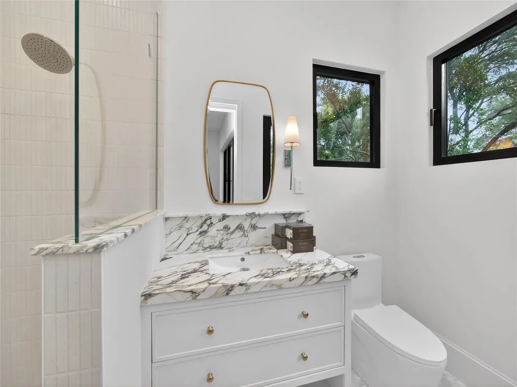 5 Scott Crescent Austin TX 78703