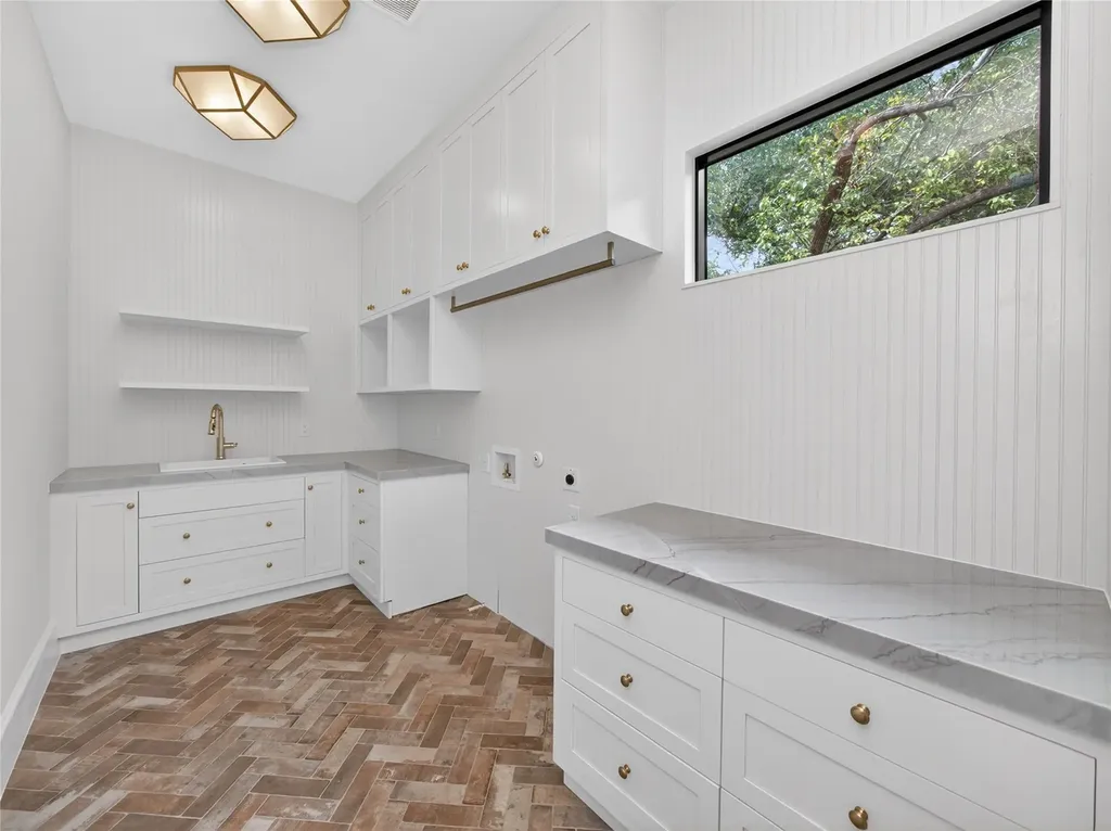 5 Scott Crescent Austin TX 78703
