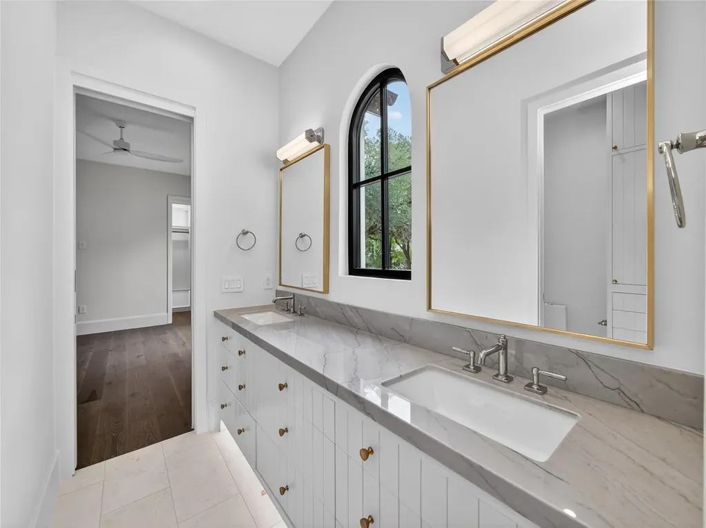 5 Scott Crescent Austin TX 78703
