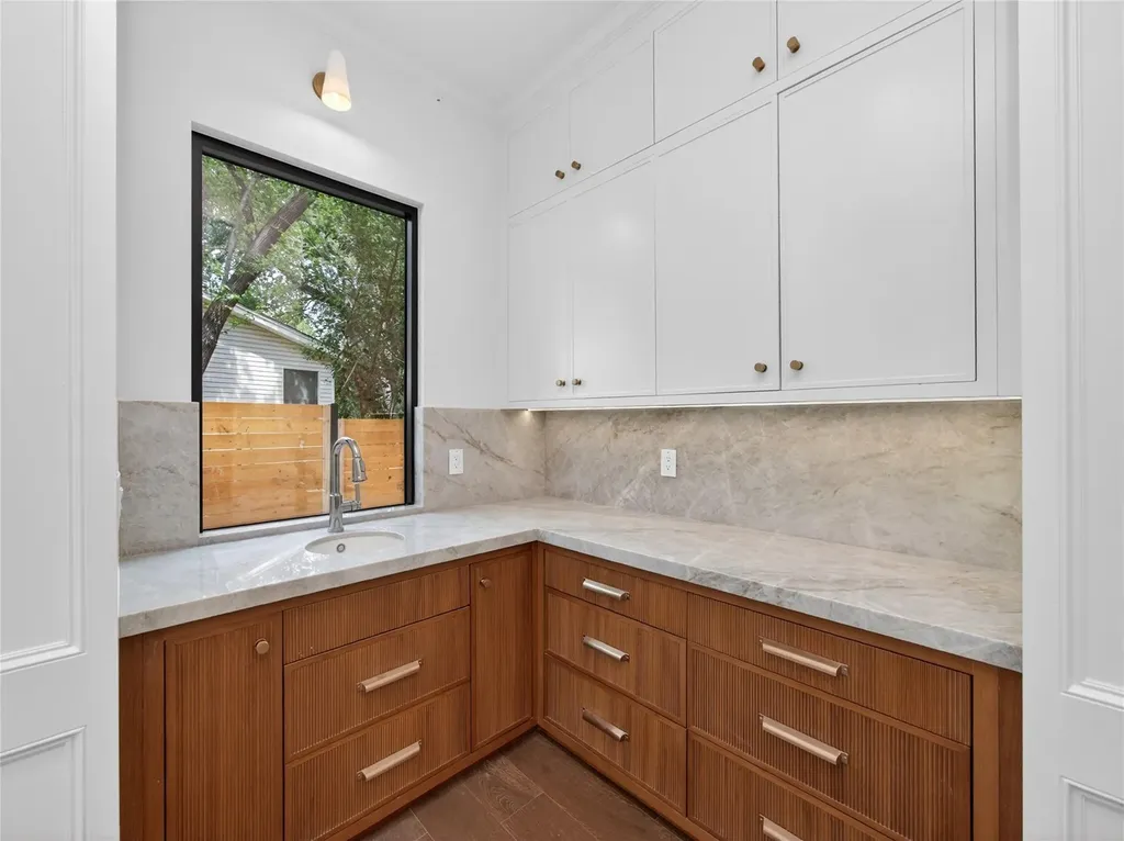 5 Scott Crescent Austin TX 78703