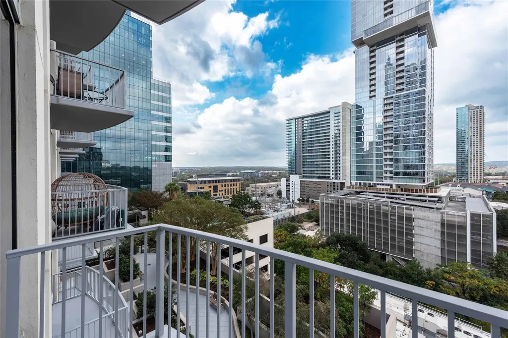 360 Nueces Street Austin TX 78701