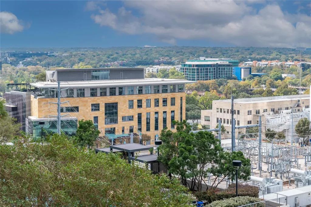 360 Nueces Street Austin TX 78701