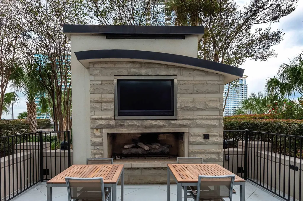 360 Nueces Street Austin TX 78701
