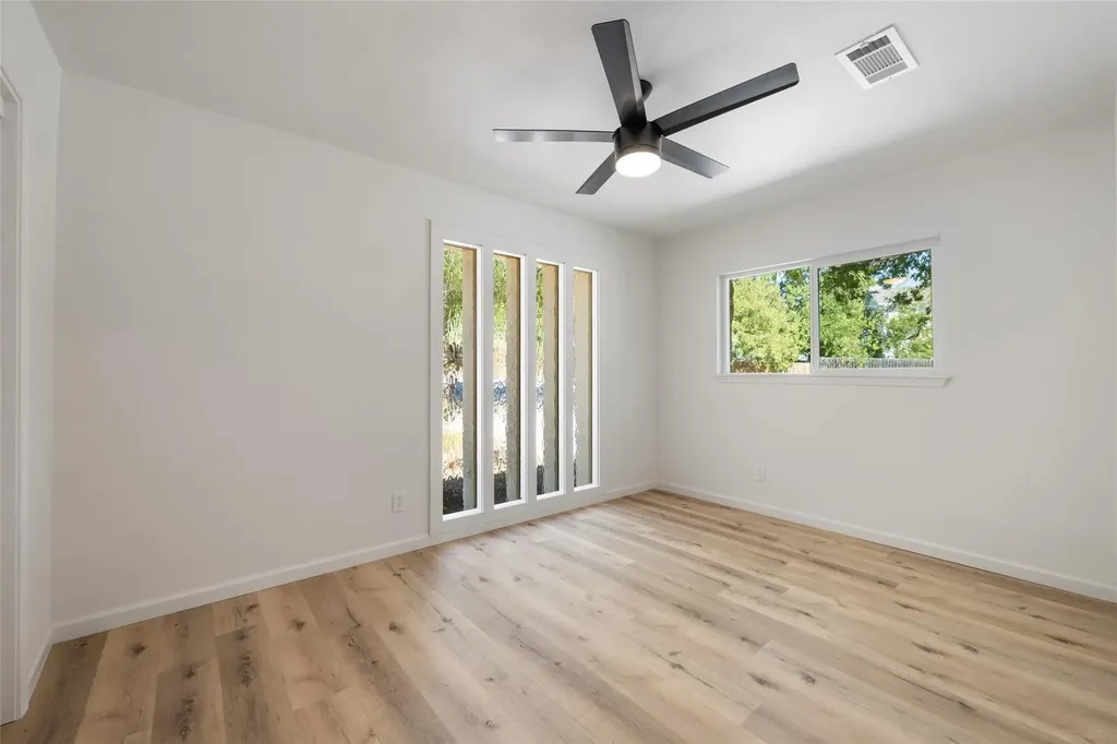 6209 Reicher Drive Austin TX 78723
