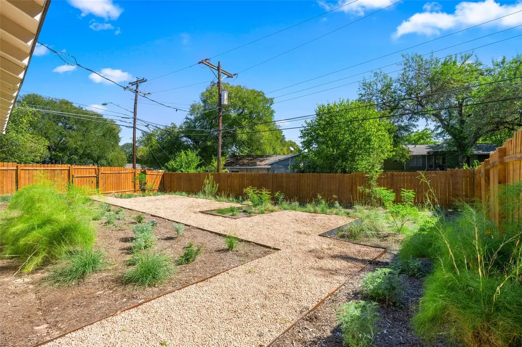 6209 Reicher Drive Austin TX 78723