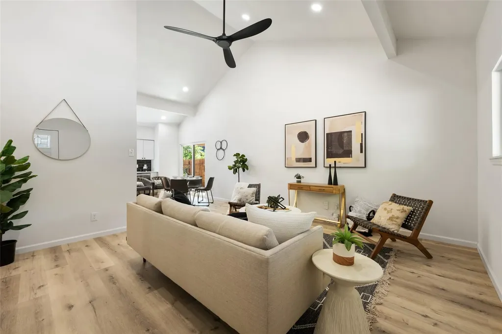6209 Reicher Drive Austin TX 78723