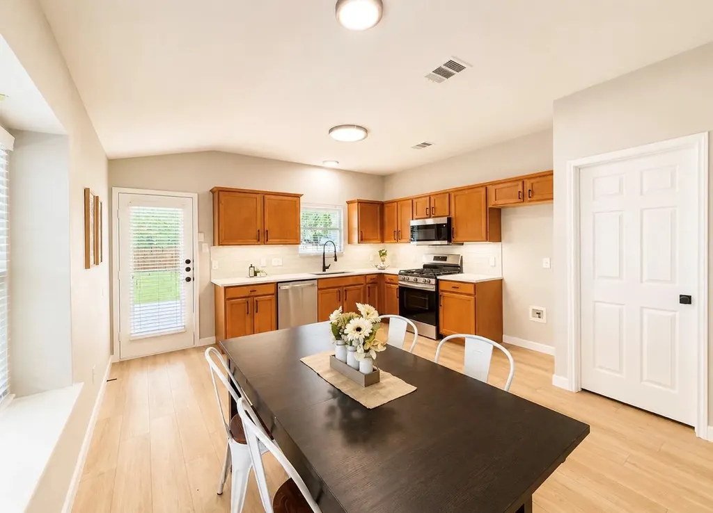3850 Castle Rock Cove Round Rock TX 78681