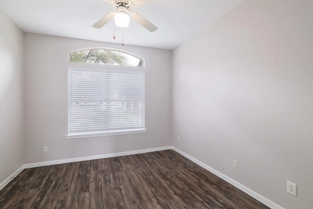 6000 Shepherd Mountain Cove Austin TX 78730