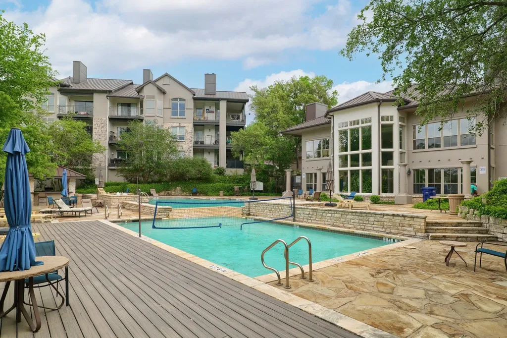 6000 Shepherd Mountain Cove Austin TX 78730