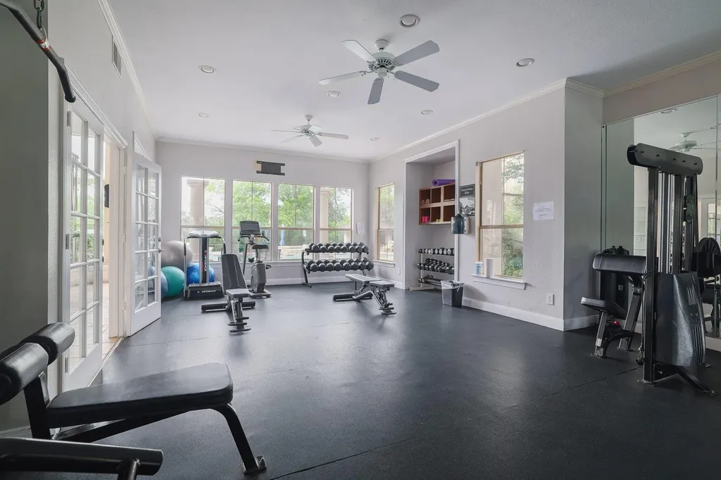6000 Shepherd Mountain Cove Austin TX 78730