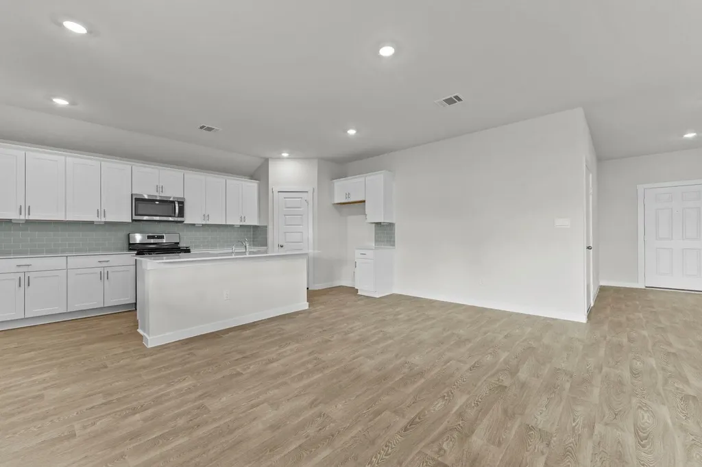 473 Atticus Cove Lockhart TX 78644
