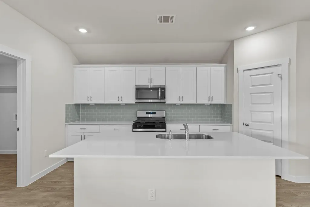 473 Atticus Cove Lockhart TX 78644