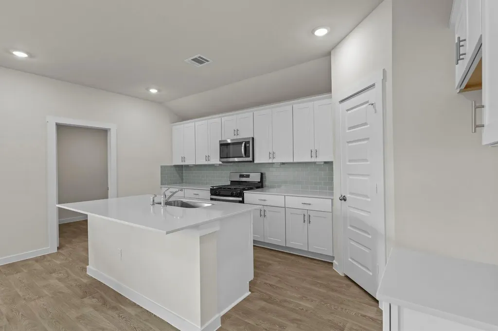 473 Atticus Cove Lockhart TX 78644
