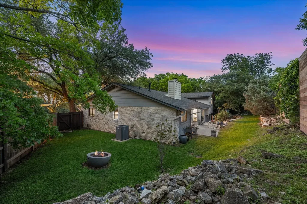 8400 Mesa Doble Lane Austin TX 78759