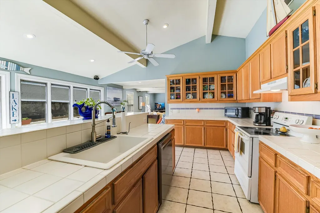 17009 E Darleen Drive Leander TX 78641
