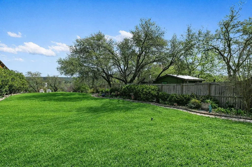 17009 E Darleen Drive Leander TX 78641