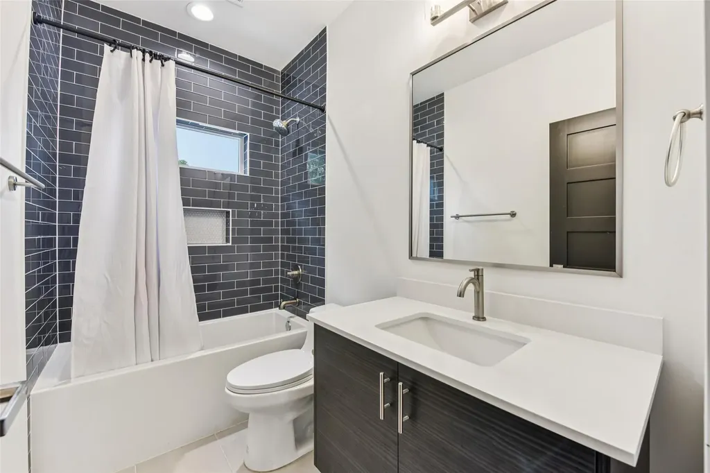 3607 Grant Unit #A Street Austin TX 78721