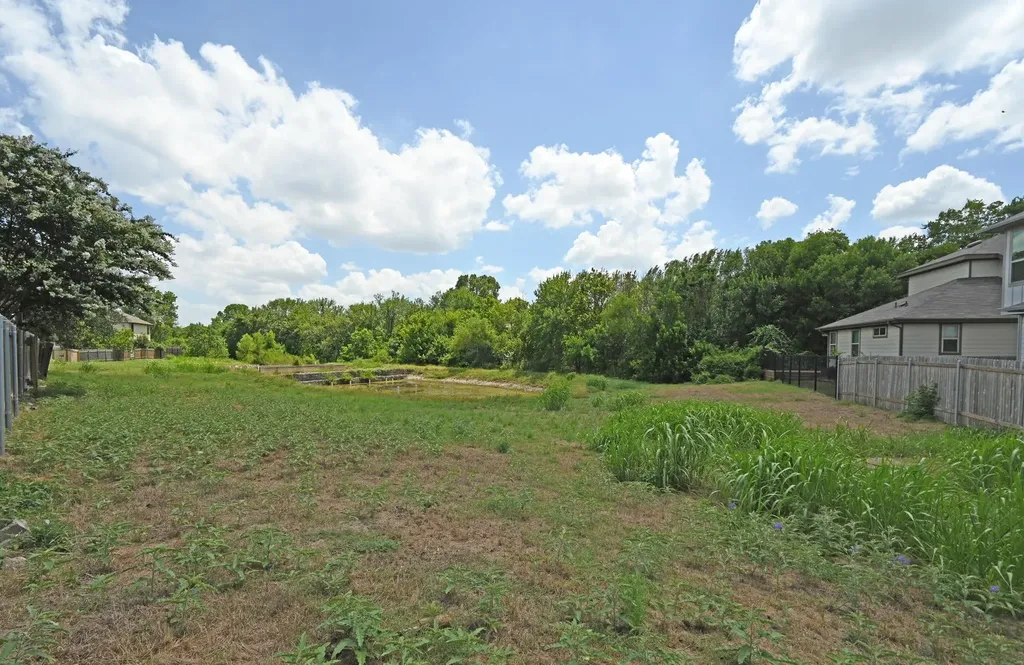 9704 Tall Tree Lane Austin TX 78748