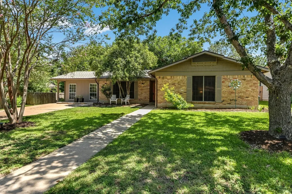 5611 Mapleleaf Drive Austin TX 78723