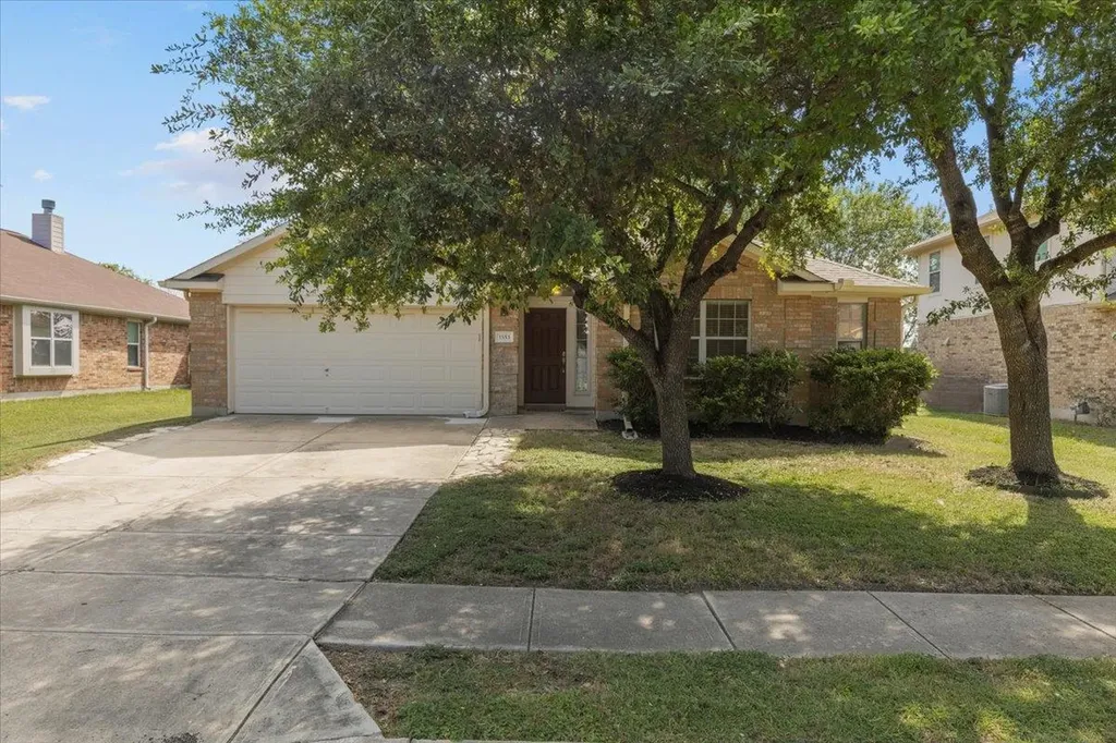 1553 Amberwood Loop Kyle TX 78640