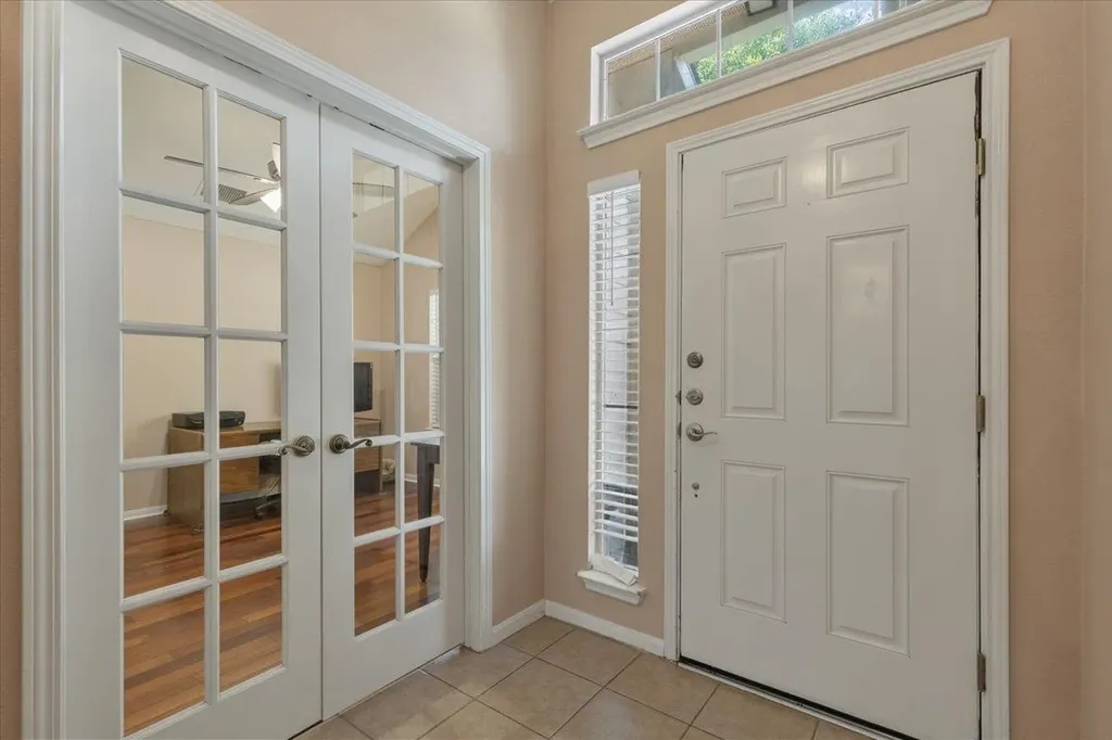 1553 Amberwood Loop Kyle TX 78640