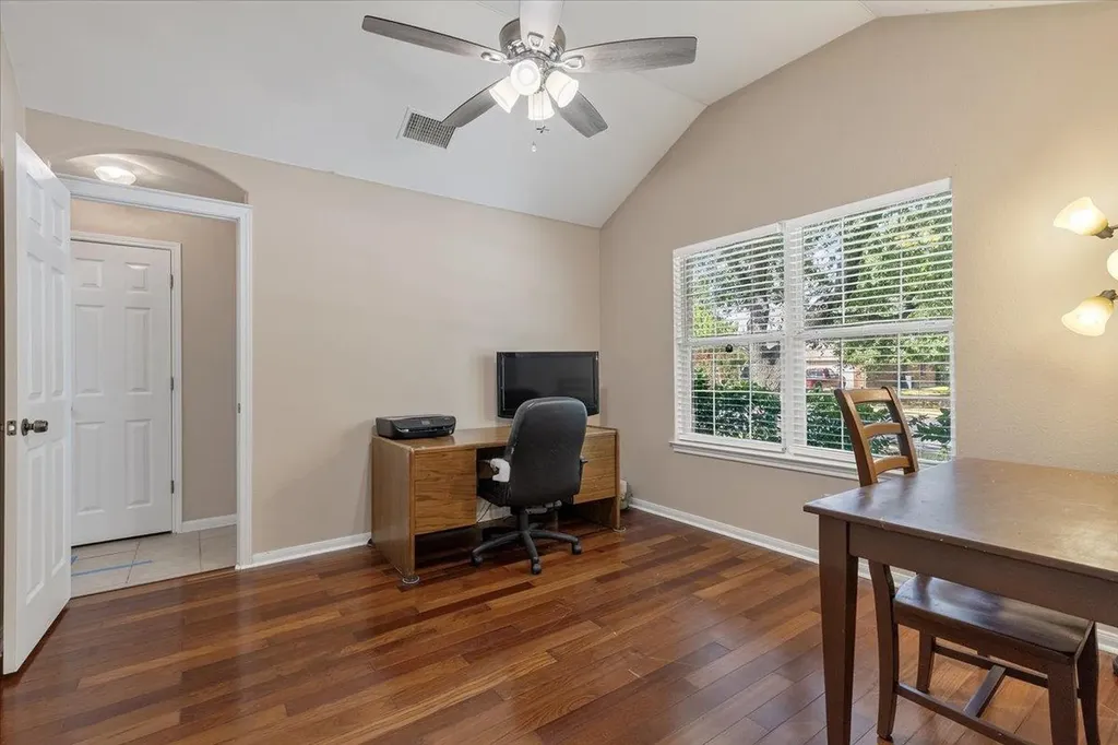 1553 Amberwood Loop Kyle TX 78640