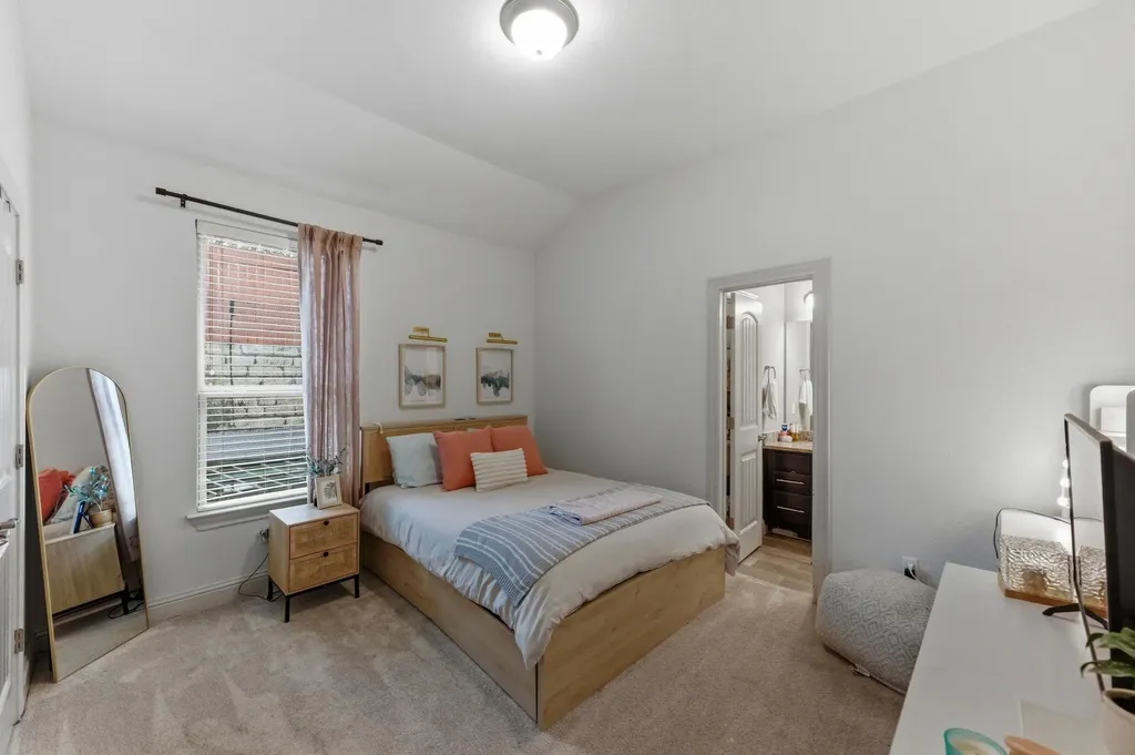 5425 Cherokee Draw Road Austin TX 78738